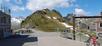 Von etwas über 2000m, 1400 Höhenmeter mehr oder weniger steil runter nach Oberterzen